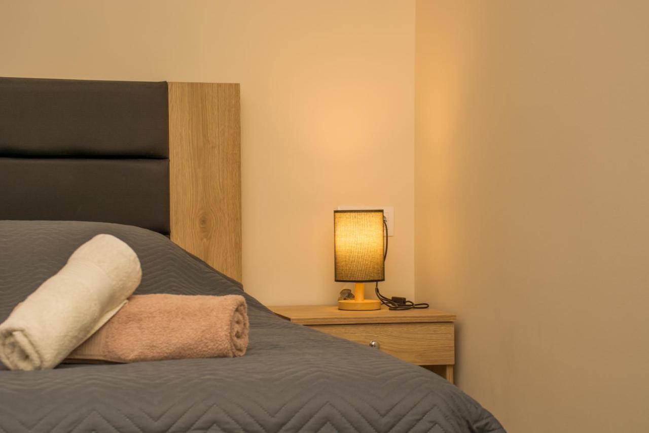 Central Luxury Studio 2 Corinth ภายนอก รูปภาพ