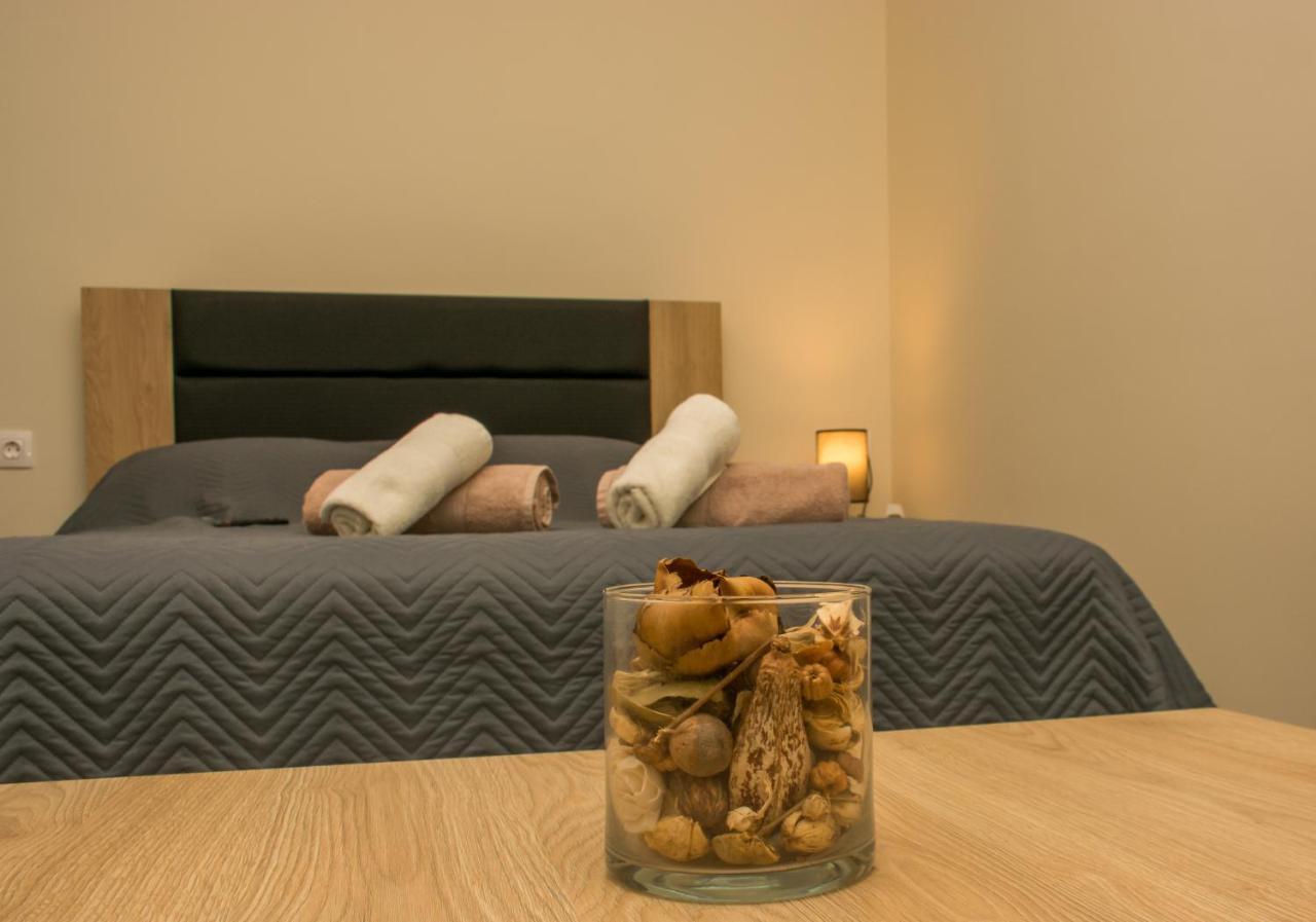 Central Luxury Studio 2 Corinth ภายนอก รูปภาพ